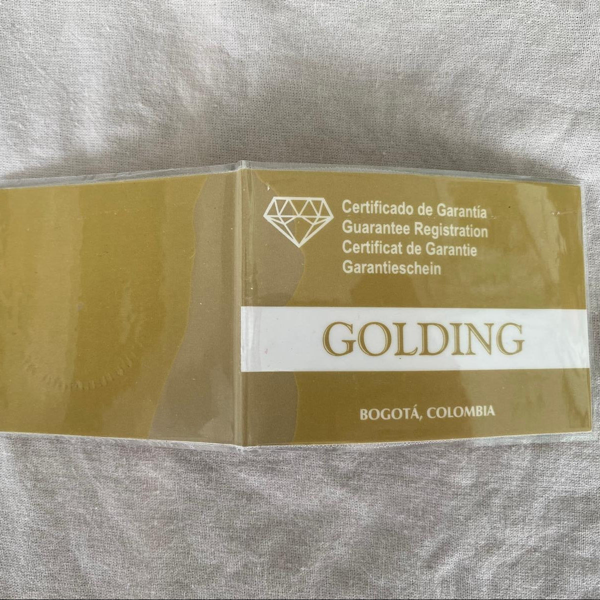 Colombian gemological certificate for 0.51 ct natural Muzo emerald