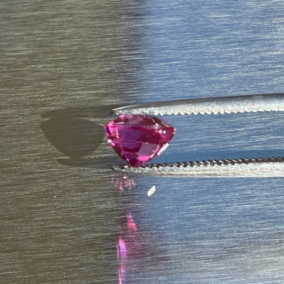 1.40 ct natural heated Vietnam ruby, side profile showing cut depth